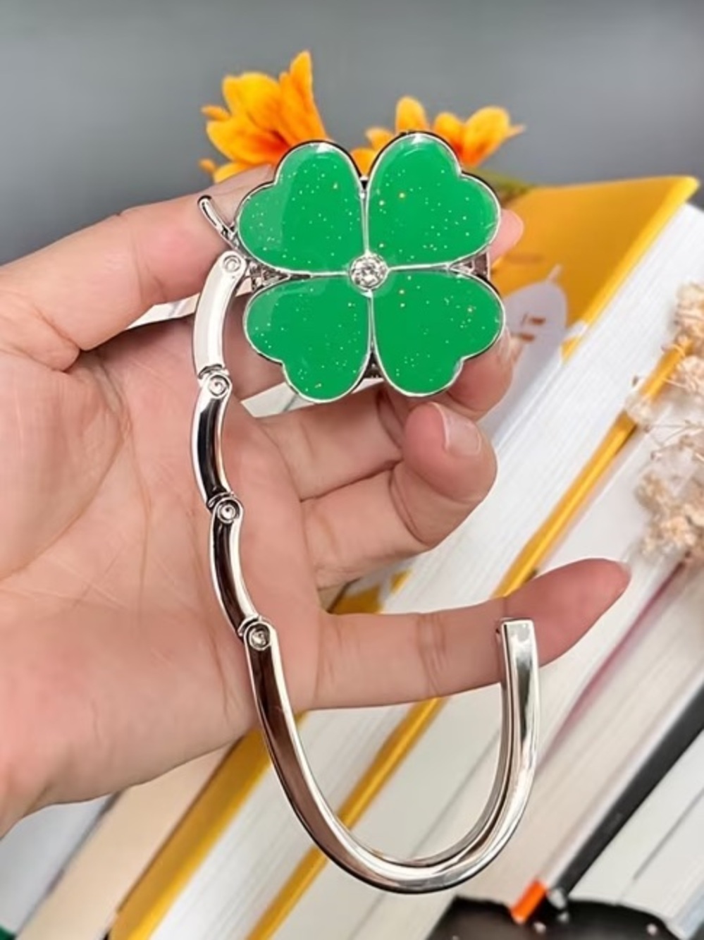 Green Clover Portable Purse Hook